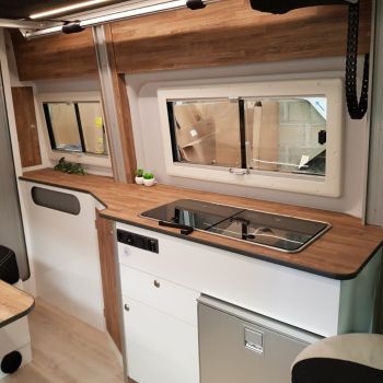 muebles e interior de furgoneta camperizada duero camper valladolid